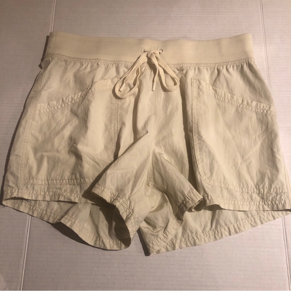 CALIA Women’s Size L Journey Collection Midrise Pintuck 4” Short